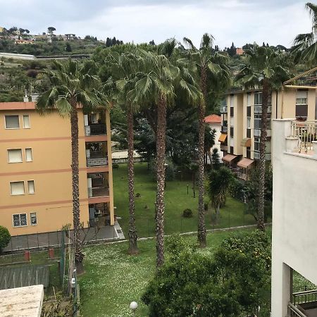 Il Giglio Daire Bordighera Dış mekan fotoğraf